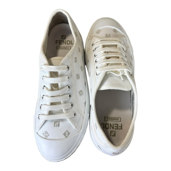 Fendi Domino White Canvas Logo Sneakers Size 40 / US 10 – Pristine Condition - Picture 11 of 16